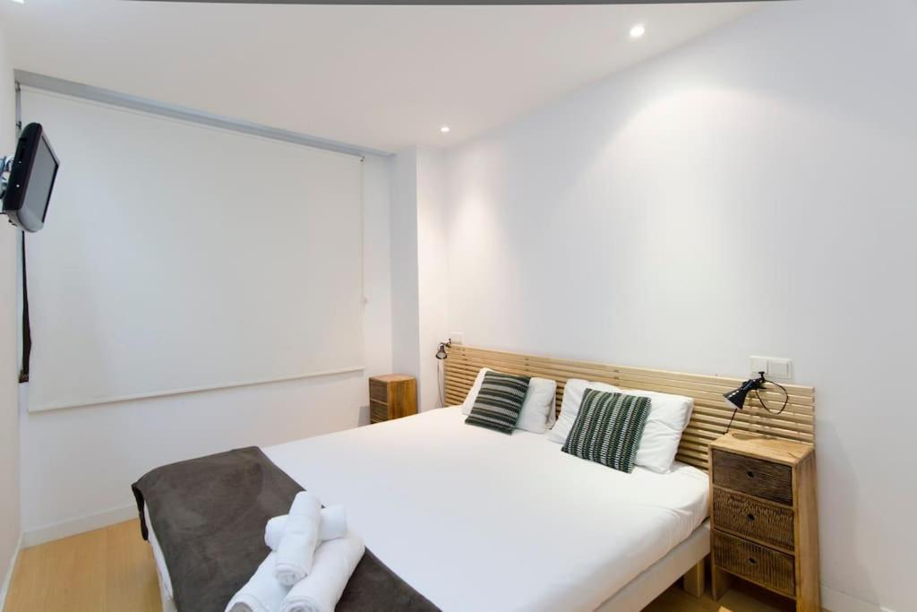 Ferienwohnung Beautiful Flat A Stone'S Throw From The Retiro-Vill Madrid Exterior foto