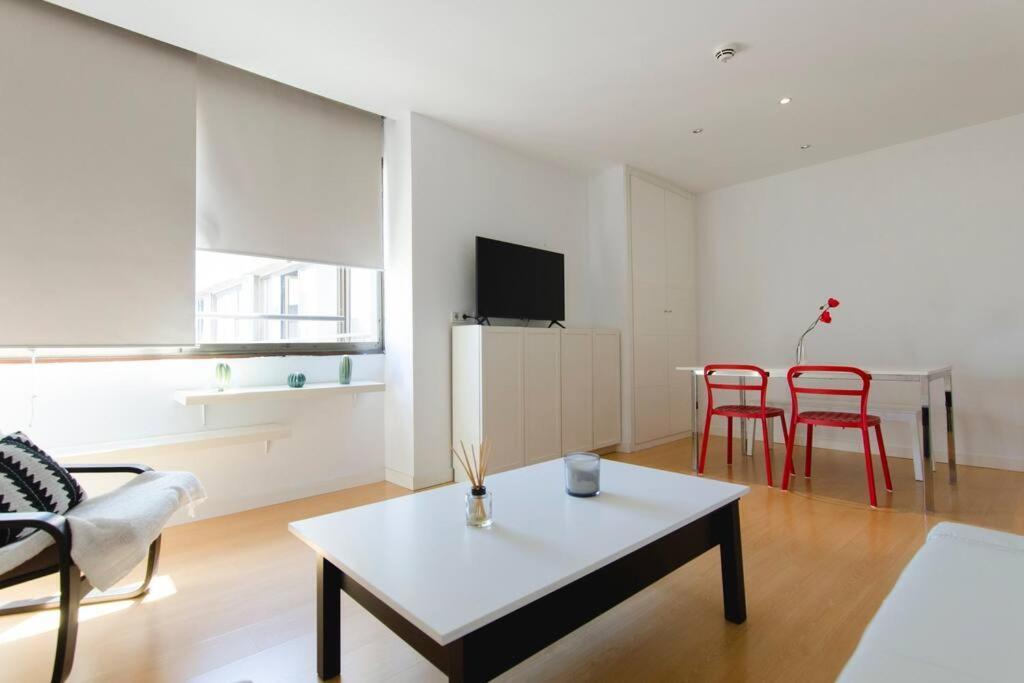 Ferienwohnung Beautiful Flat A Stone'S Throw From The Retiro-Vill Madrid Exterior foto